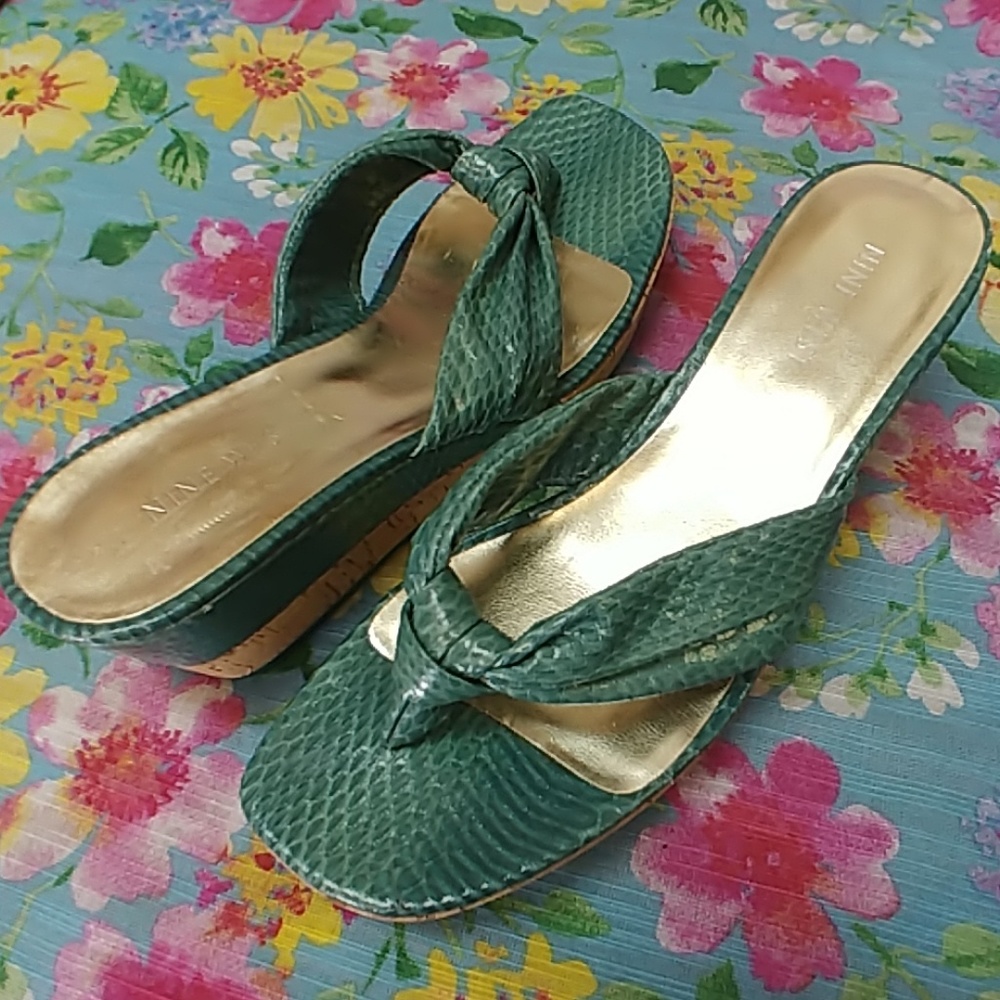 NINE WEST SANDALS